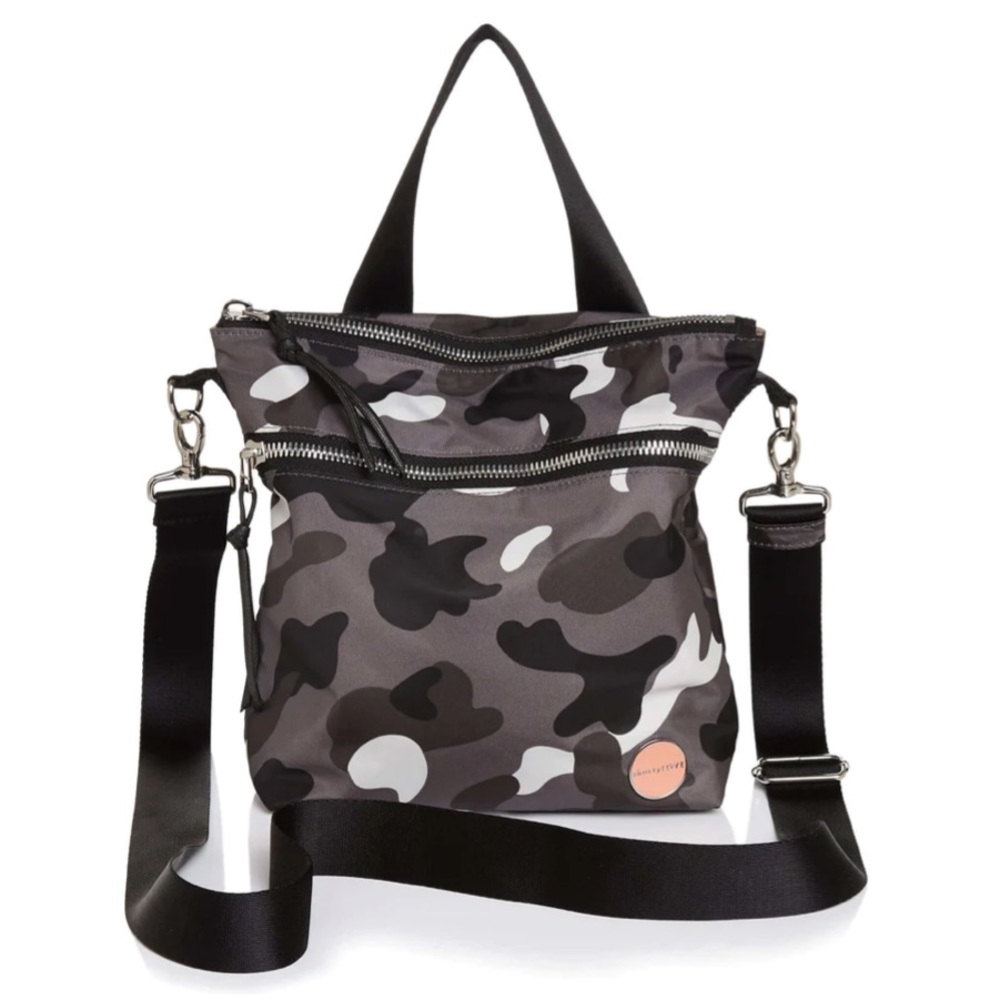 shortyLOVE amuse medium cross body camo bag